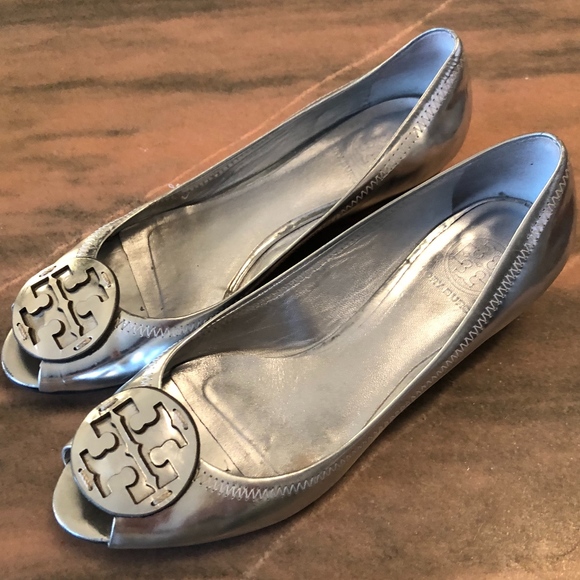 low heel silver peep toe shoes